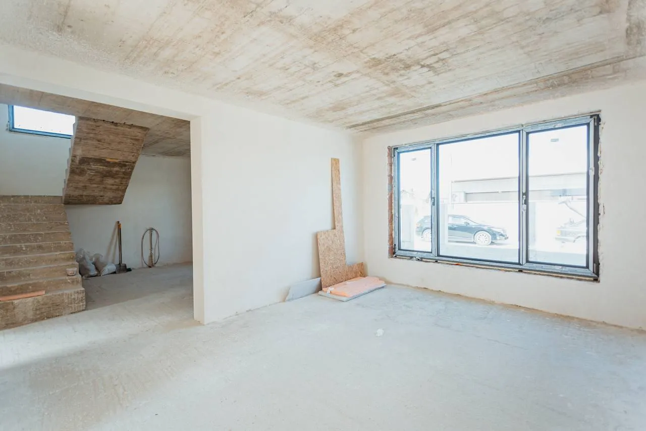 Кишинев Дурлешты, ул. Эмиль Лотяну 6