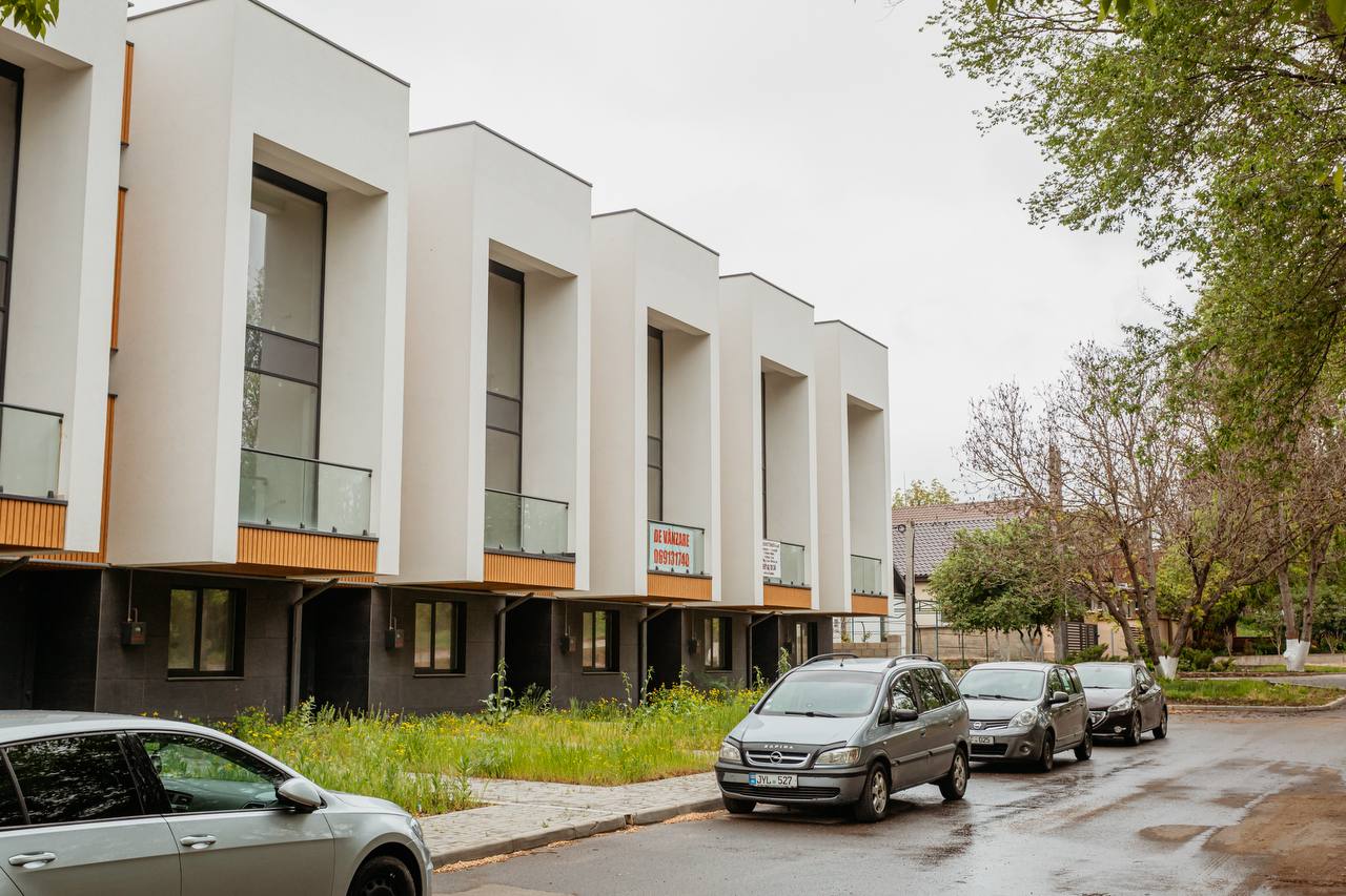 Chișinău Codru str. Costiujeni  4