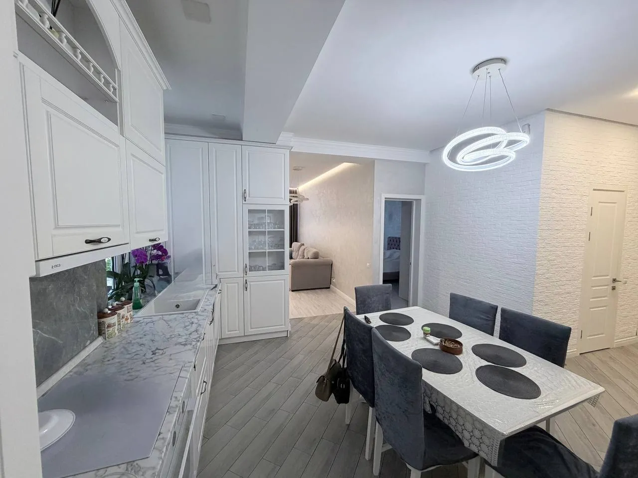 Chișinău Centru str. Alexandru Cosmescu 4