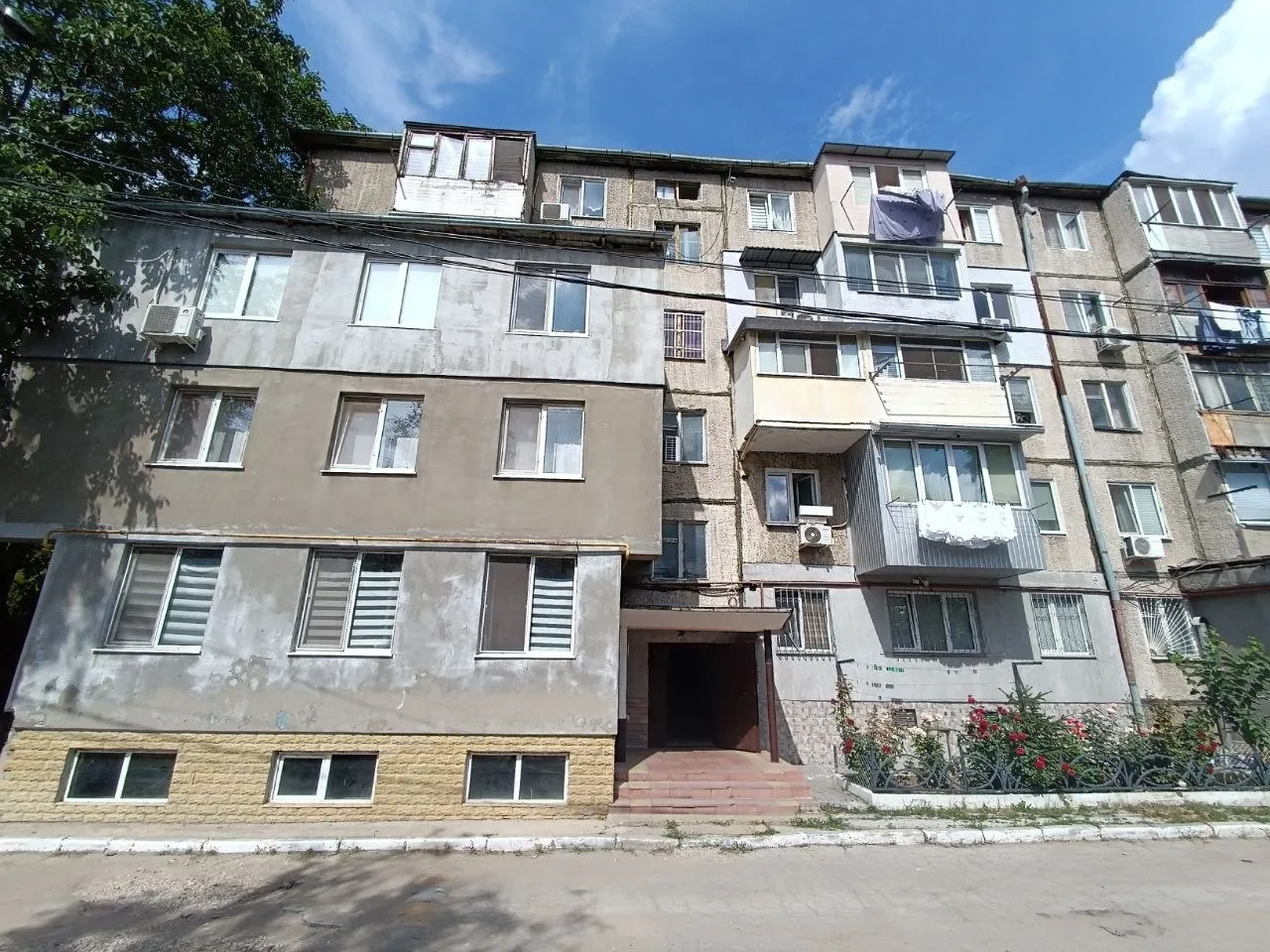 Chișinău Botanica str. Căușeni 8