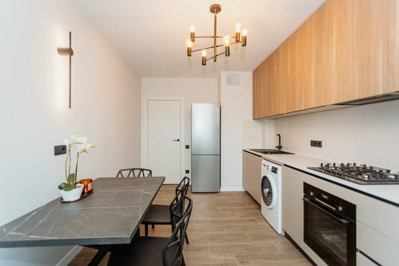 Chișinău Botanica str. Grenoble 1