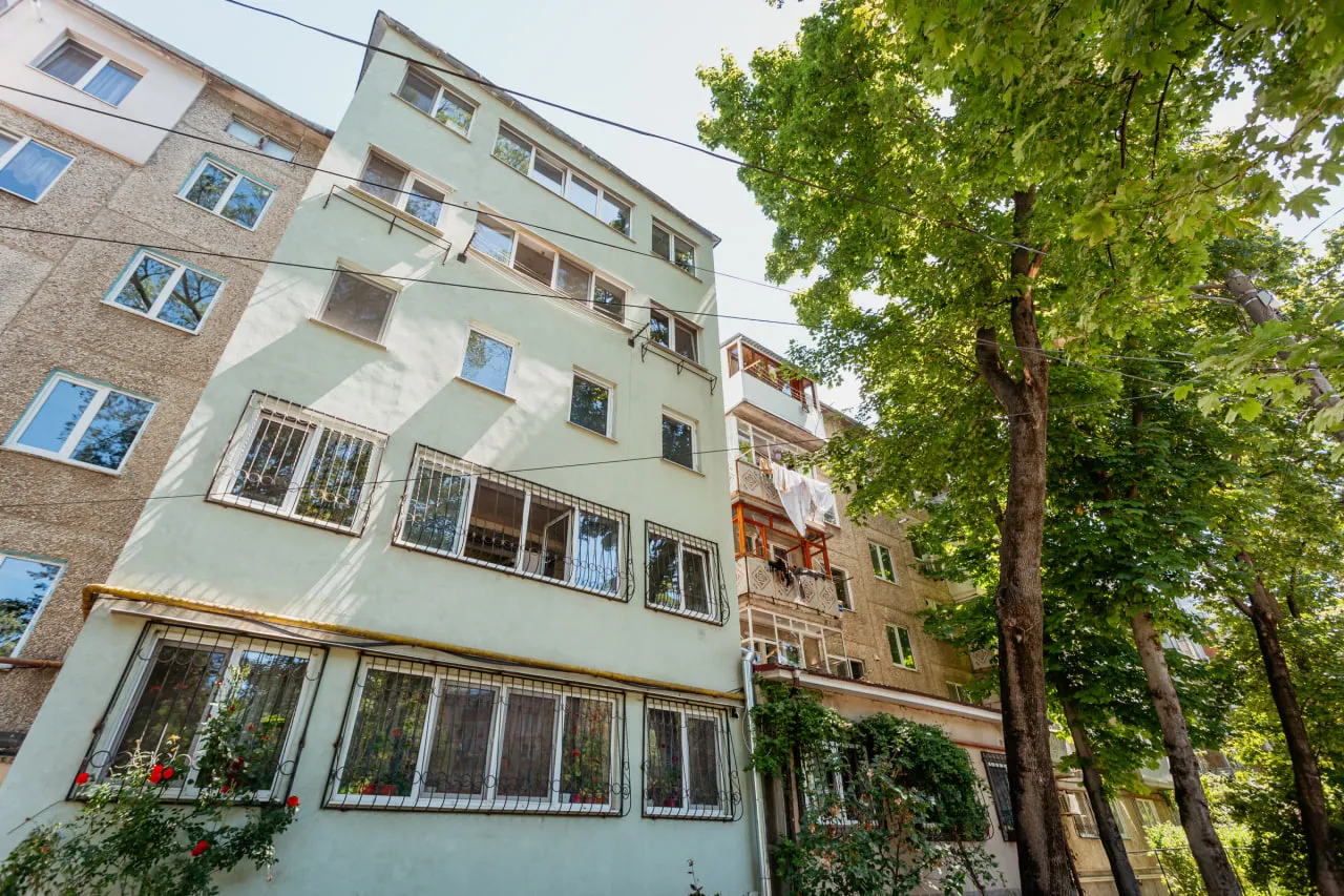 Chișinău Botanica str. Trandafirilor 10