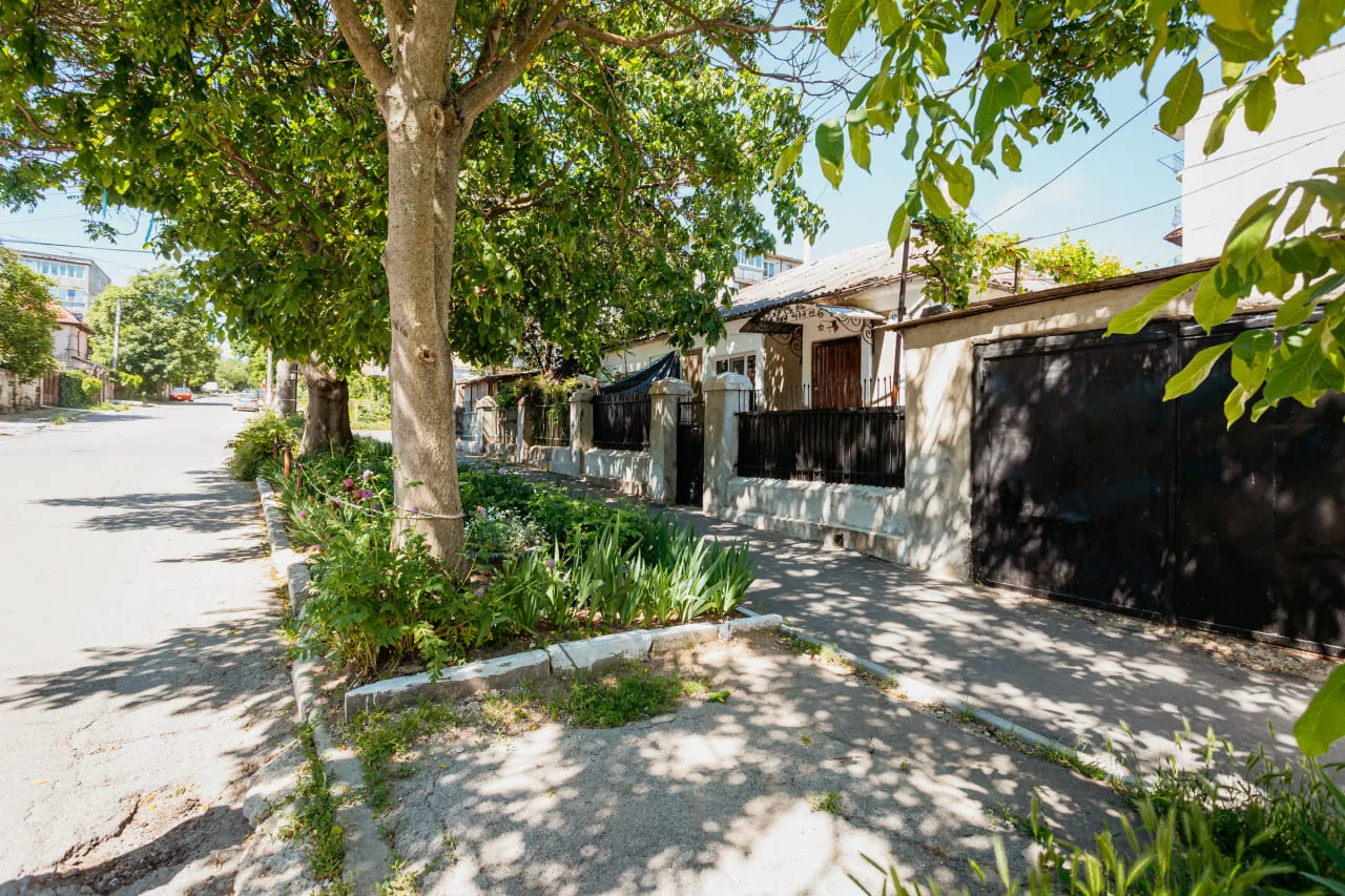 Chișinău Botanica str. Pandurilor 15