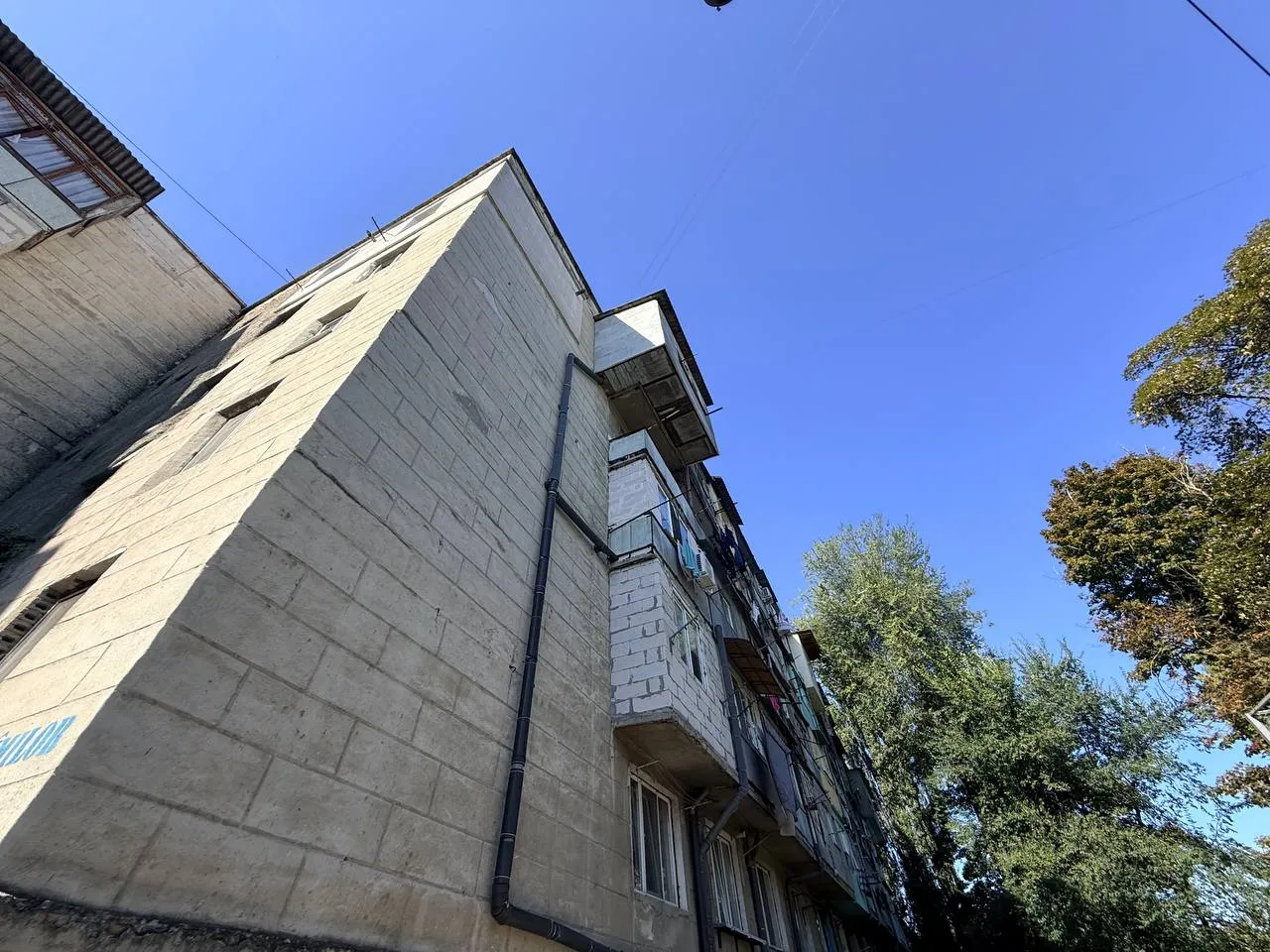 Chișinău Botanica str. Salcâmilor 6