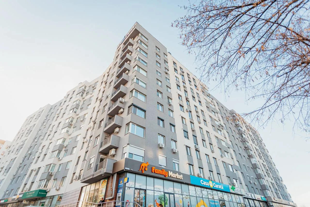 Chișinău Botanica str. Grenoble 12