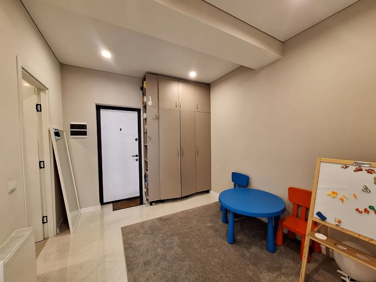 Ialoveni, Centru str. Alexandru cel Bun 5