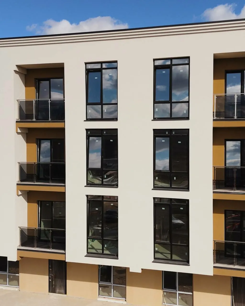 Ialoveni, Centru str. Grigore Vieru 1