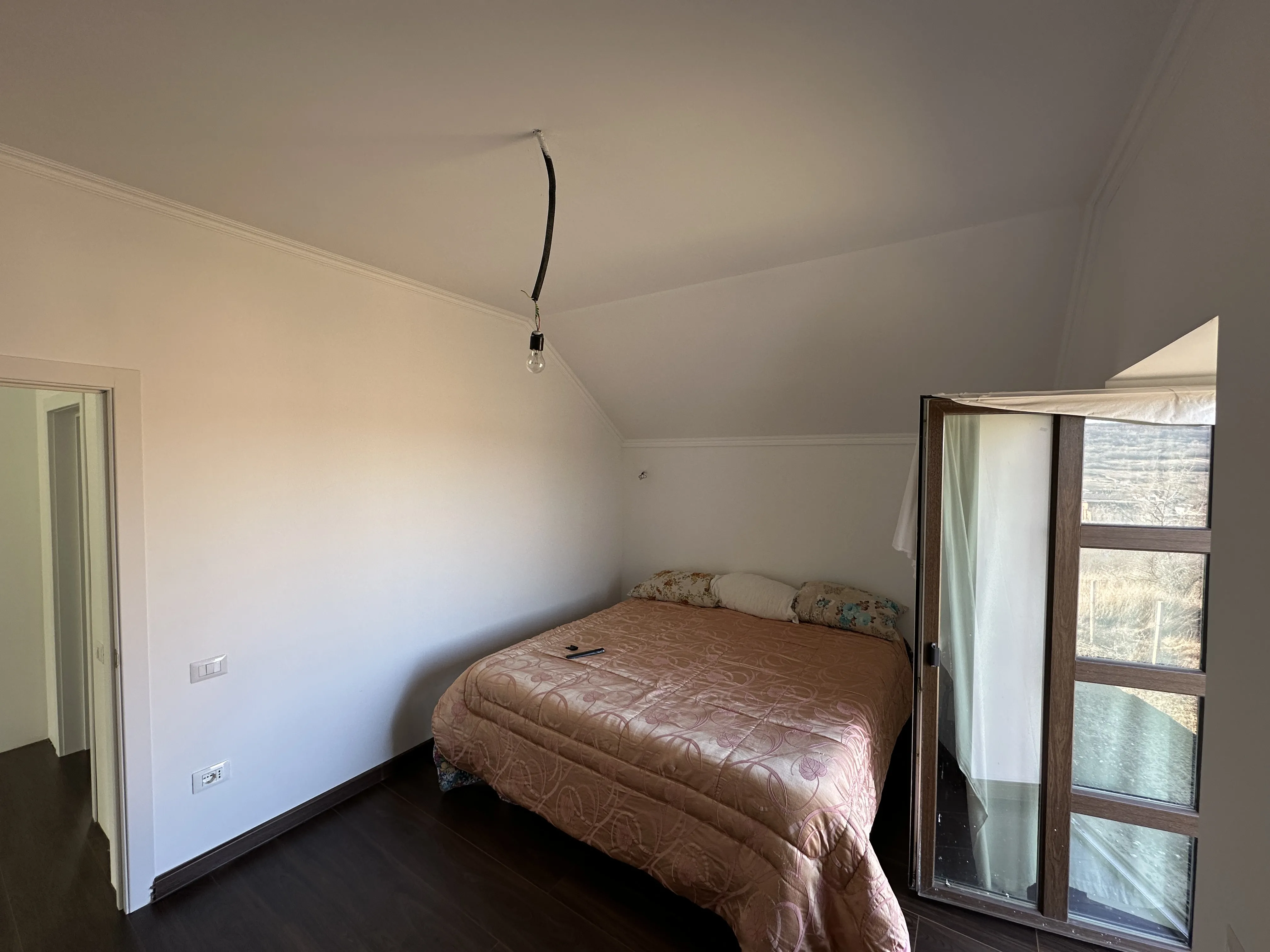 Страшены Кожушна ул. Валериу Купча 6