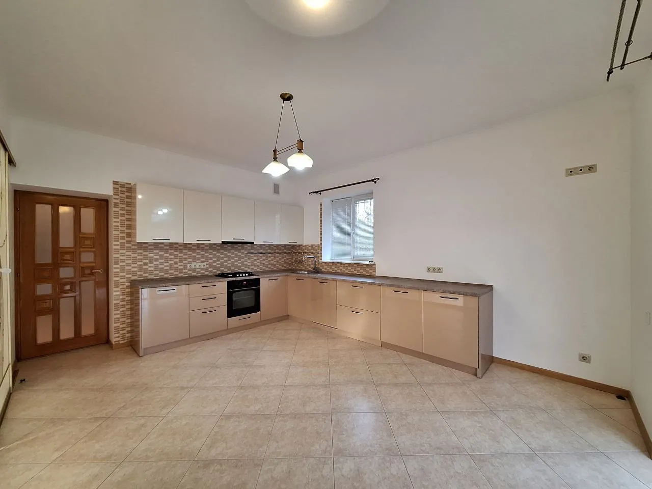 Кишинев Кодру ул. Антон Аблов 7