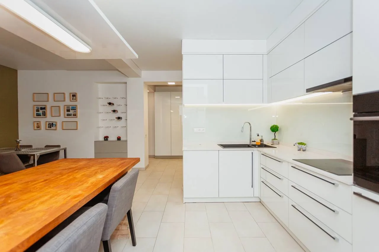 Chișinău Botanica str. Grenoble 7