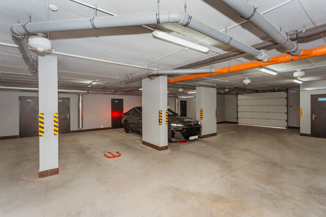 Chișinău Botanica str. Grenoble 14