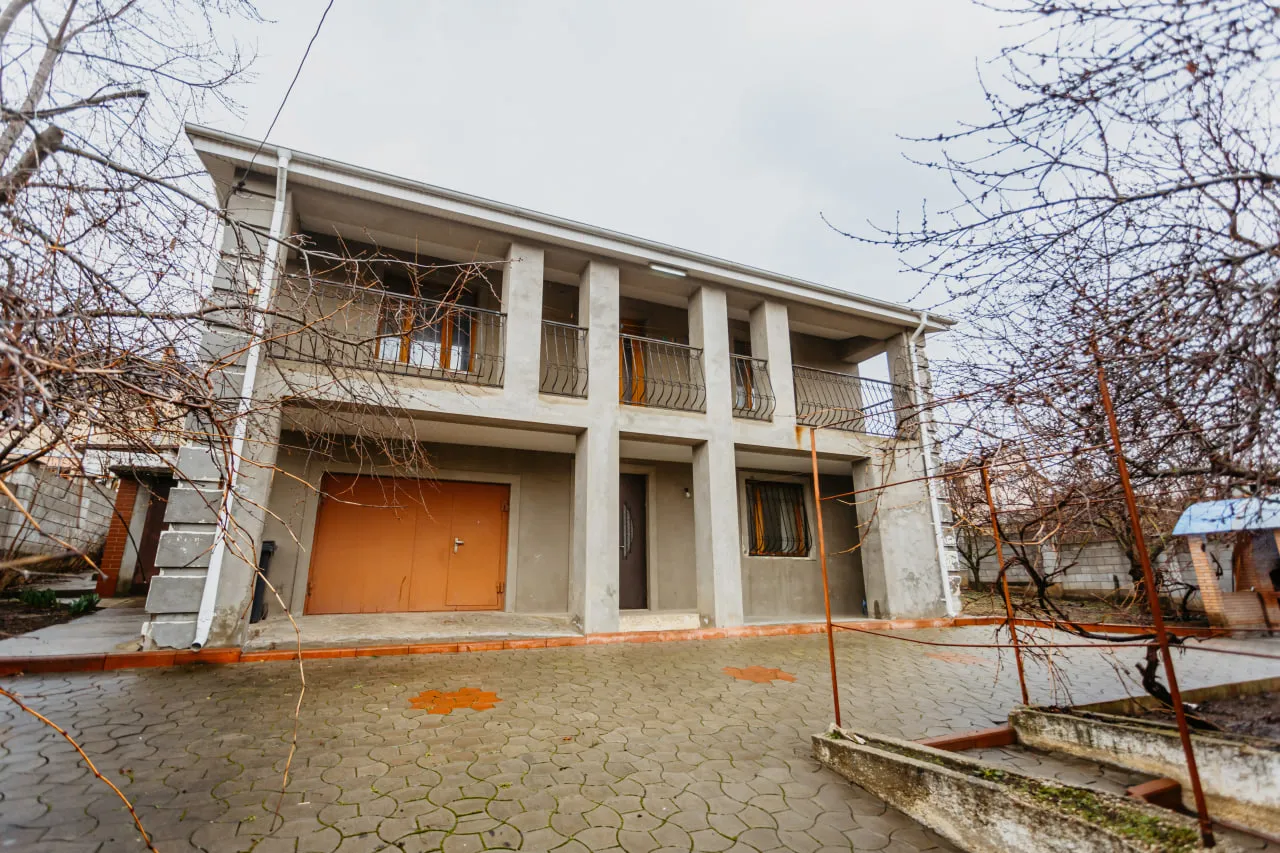 Ialoveni Centru str. Constanța . 1
