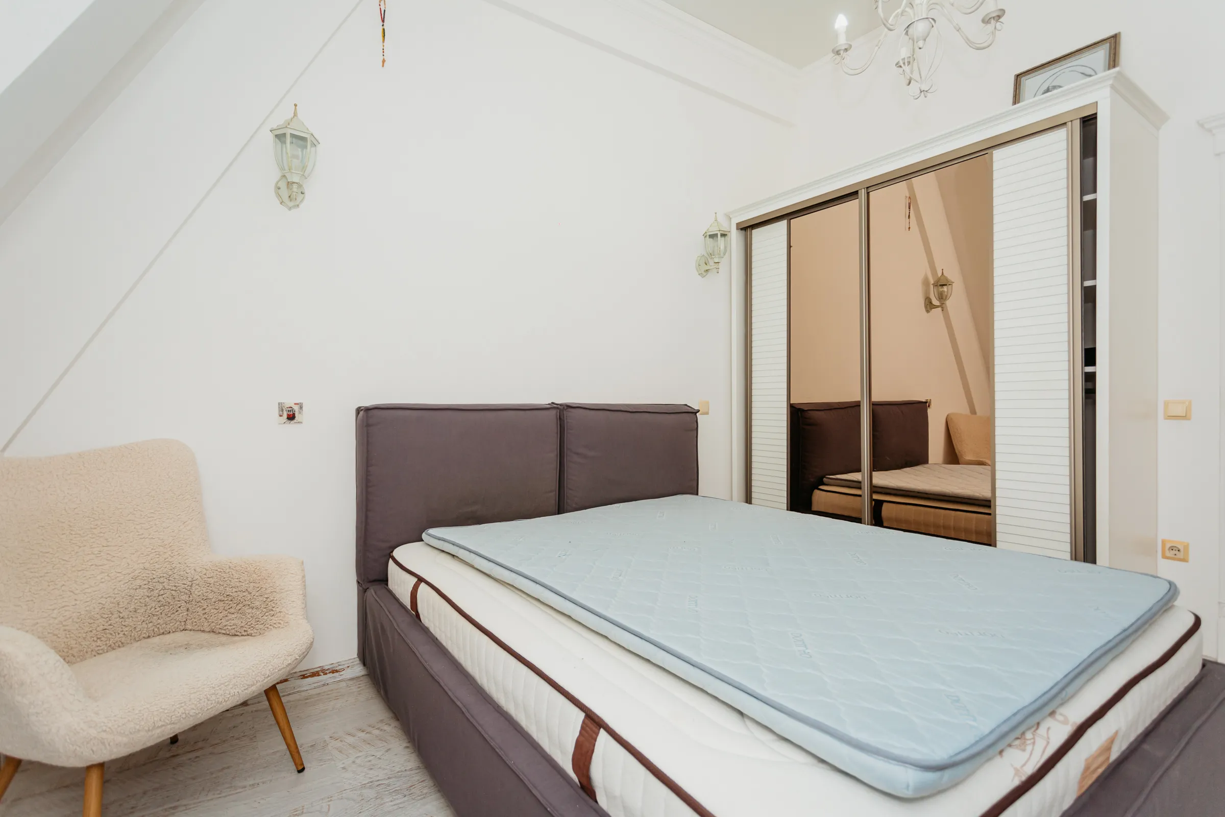 Chișinău Botanica str. Grenoble 7