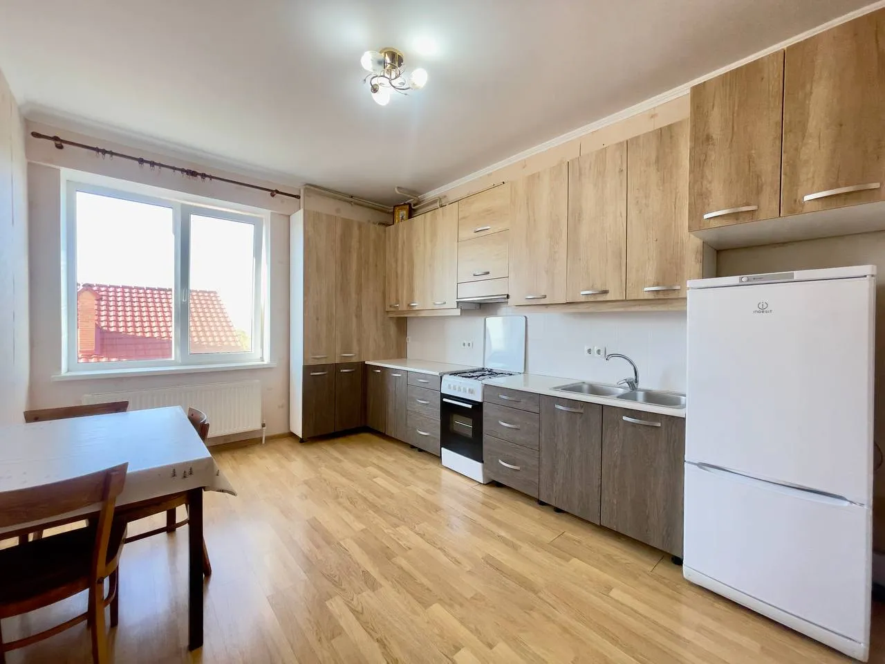 Ialoveni, Centru str. Alexandru cel Bun 5