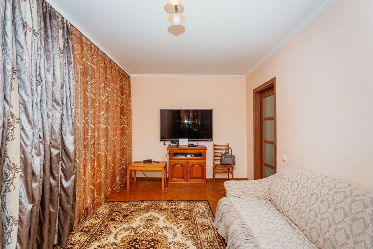 Chișinău Botanica bd. Dacia 7