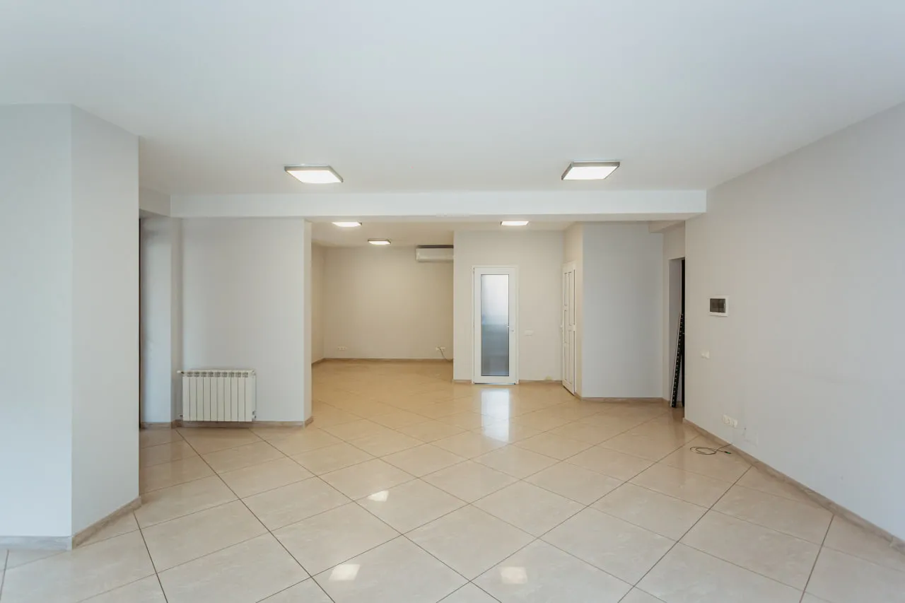 Chișinău Centru str. Vlaicu Pârcălab 6