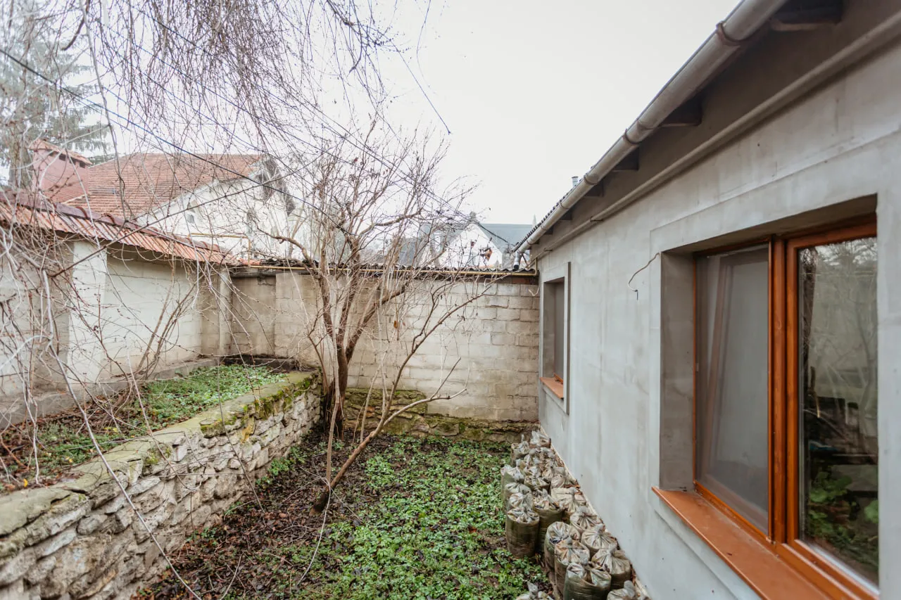 Кишинев Центр, ул. Университэций 12