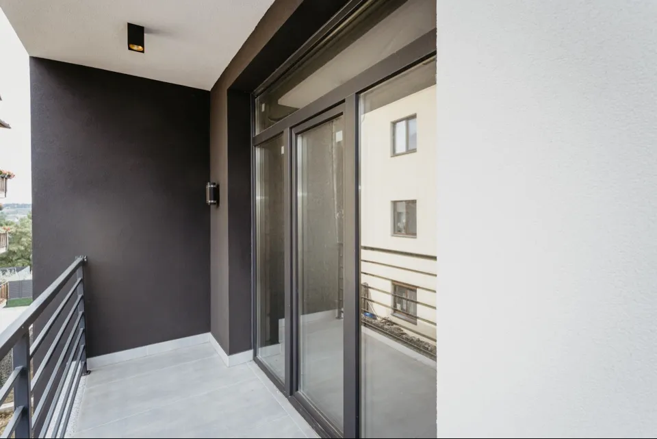 TOWNHOUSE ÎN 2 NIVELE, STR. COBZARILOR 8