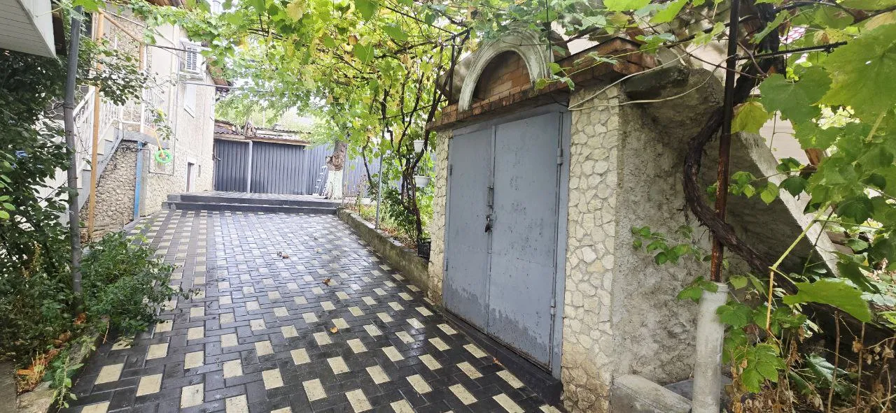 Criuleni, s. Hrușova str. Liliacului 12