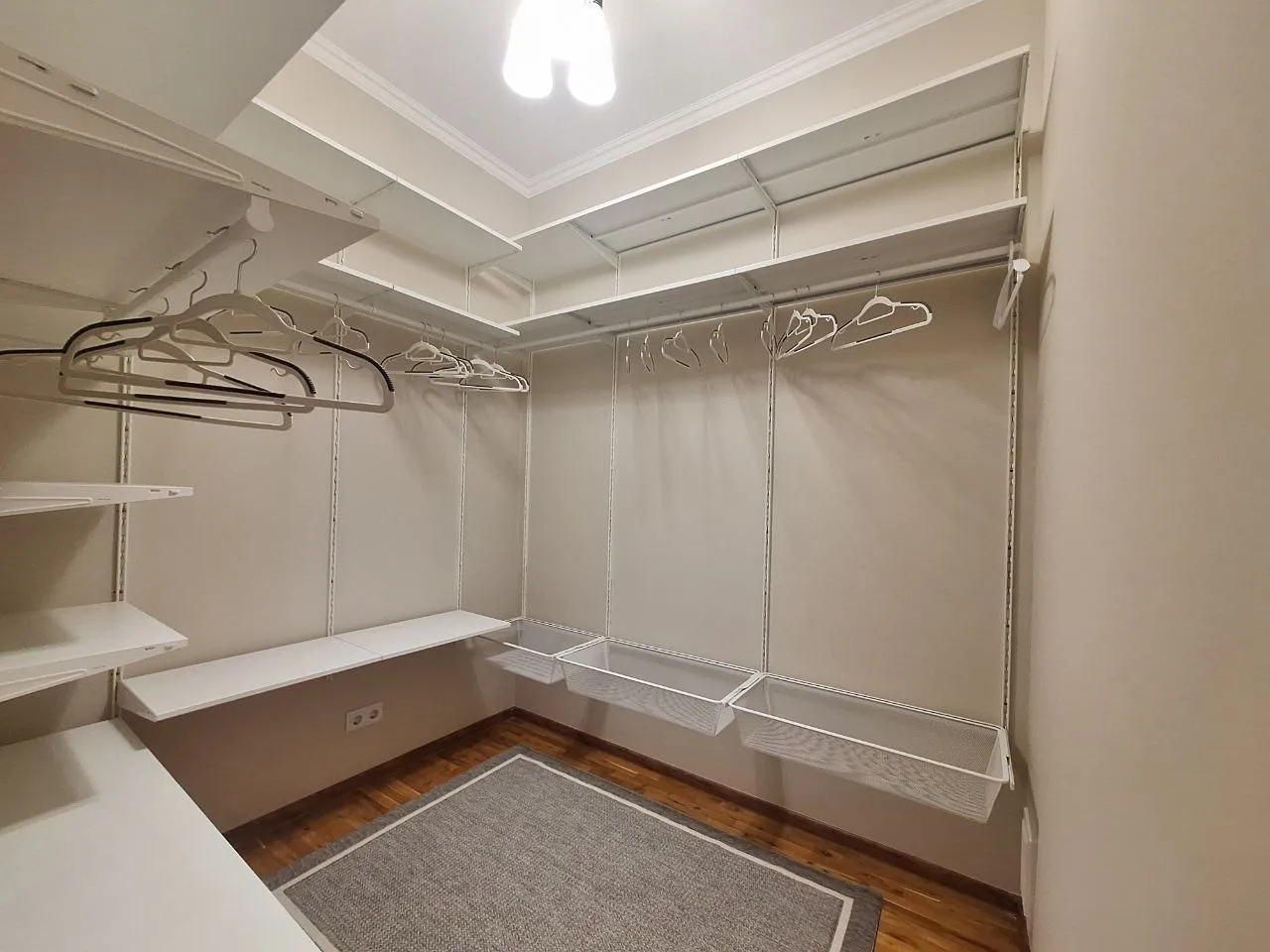 Chișinău Buiucani str. Vasile Stroescu 10