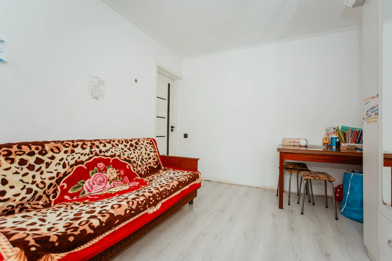 Ialoveni Periferie Î.P. „Livada de Vis” 6