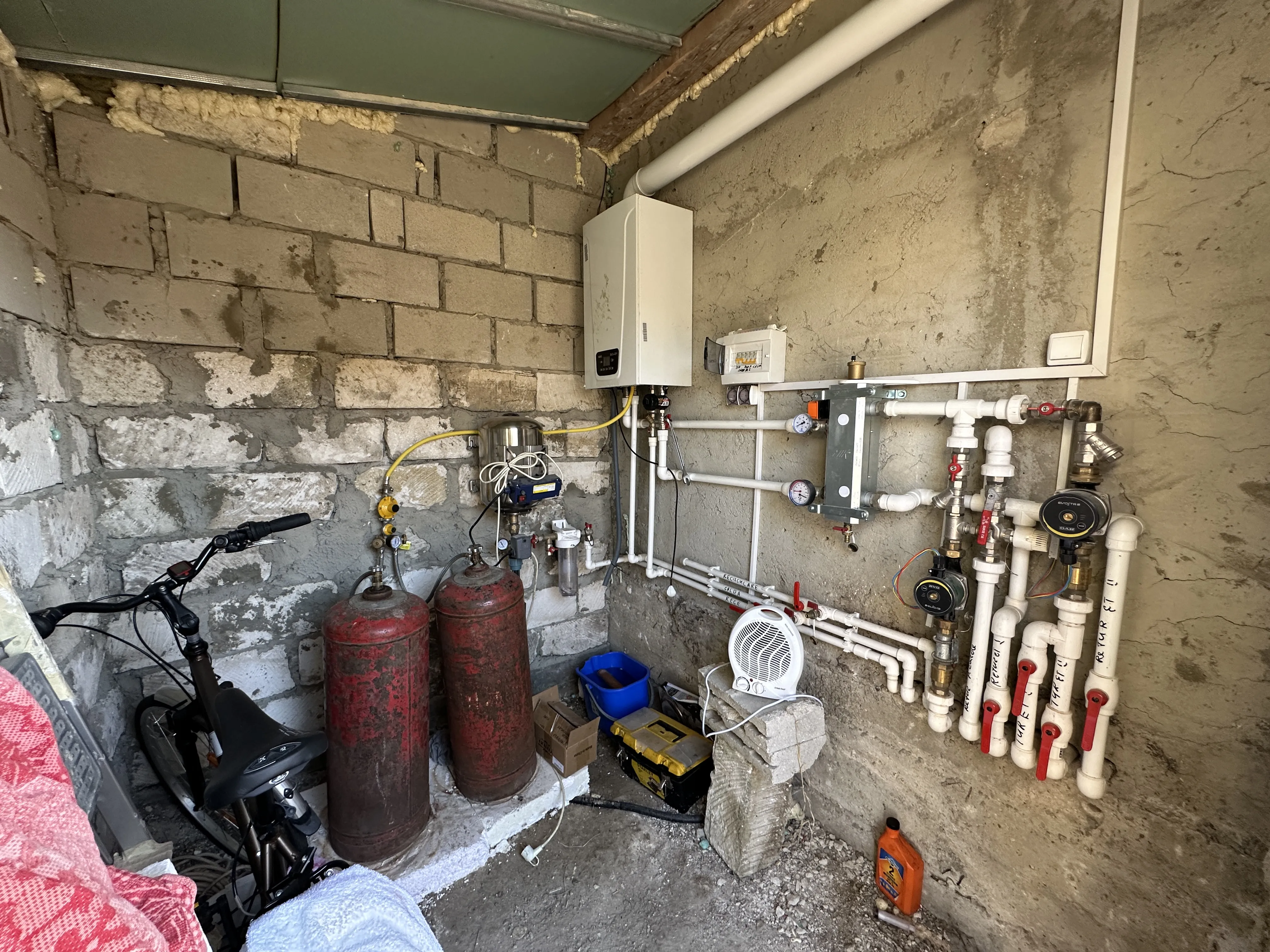 Страшены Кожушна ул. Валериу Купча 11