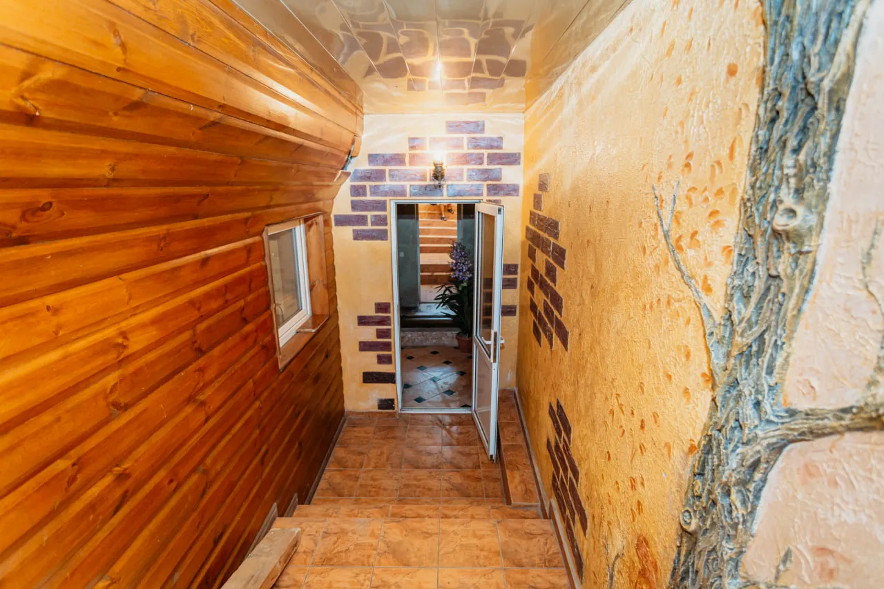 Ialoveni, Centru str. Alexandru cel Bun 9