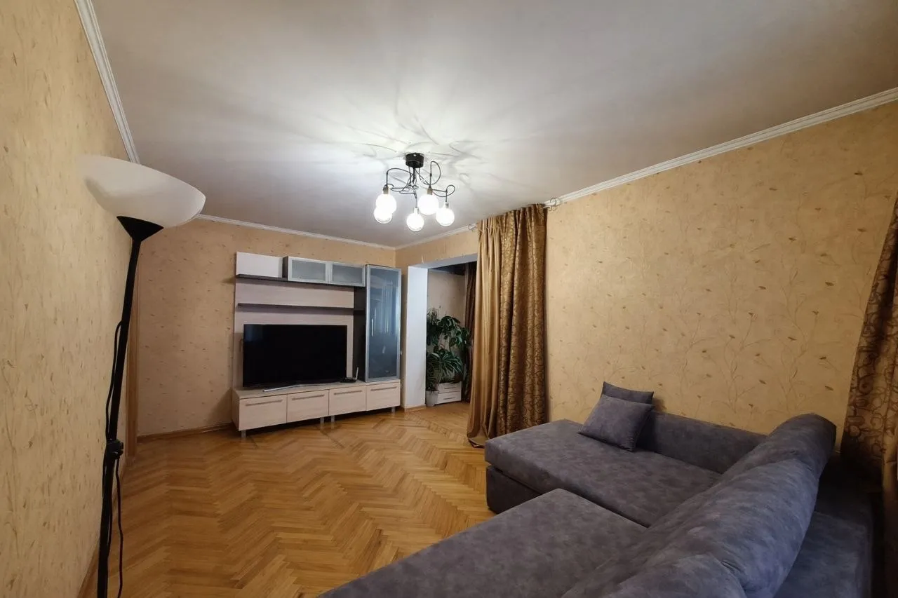 Кишинев Ботаника бул. Дачия 5