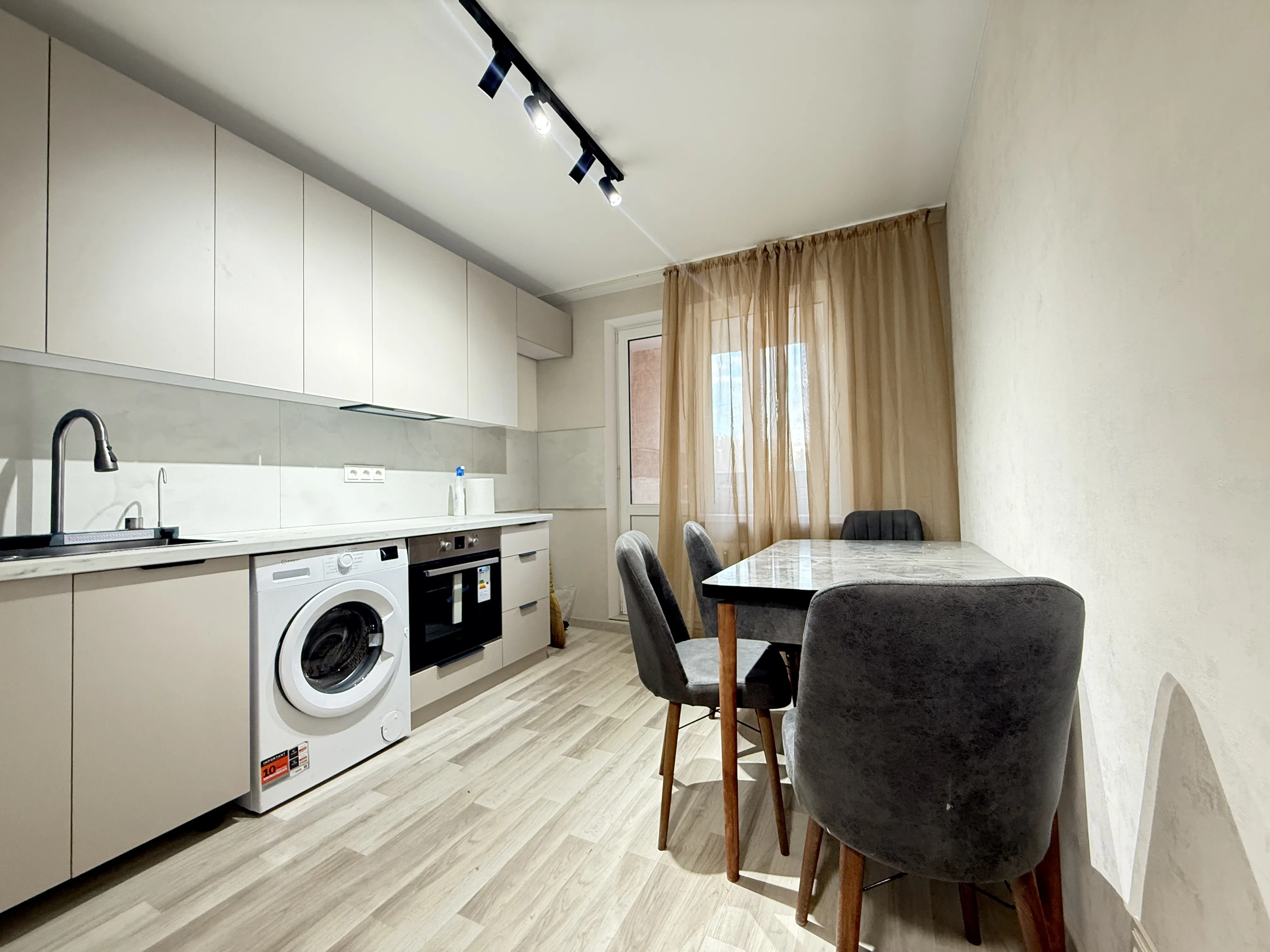 Chișinău Rîșcani str. Florilor 4