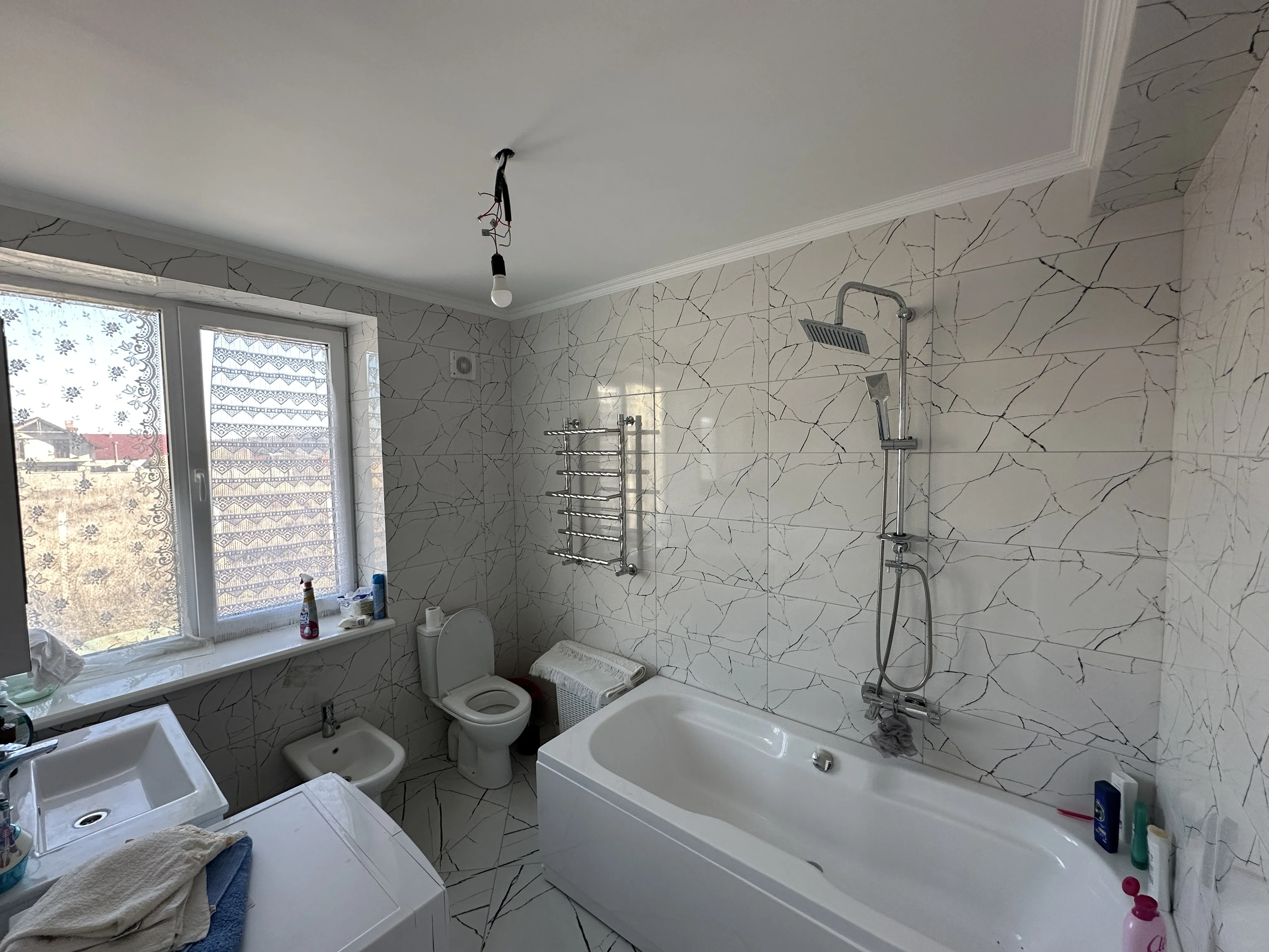 Страшены Кожушна ул. Валериу Купча 8