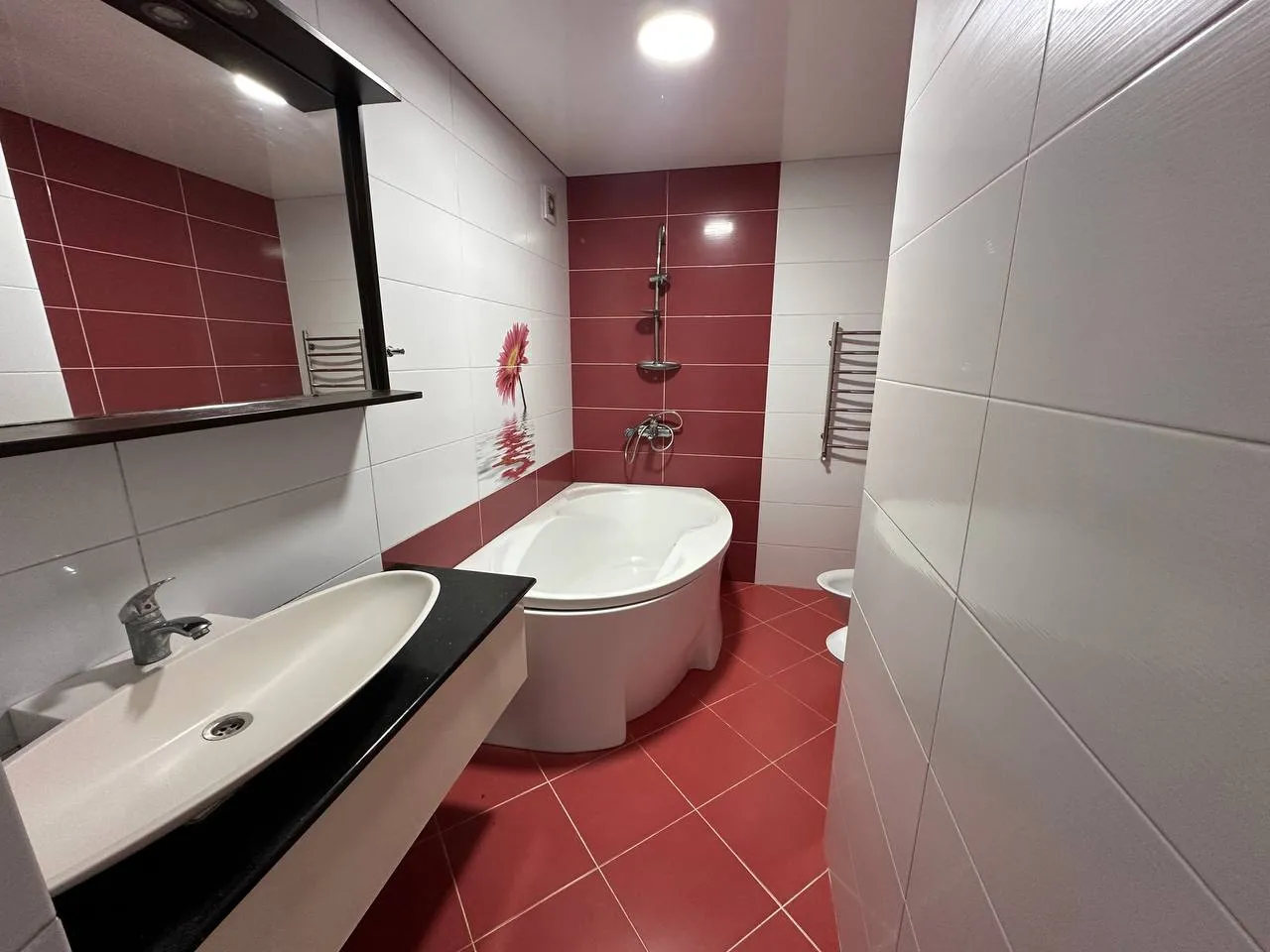 Страшены Кожушна ул. Михай Еминеску 8