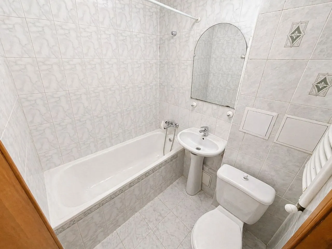 Chișinău Botanica bd. Dacia 8