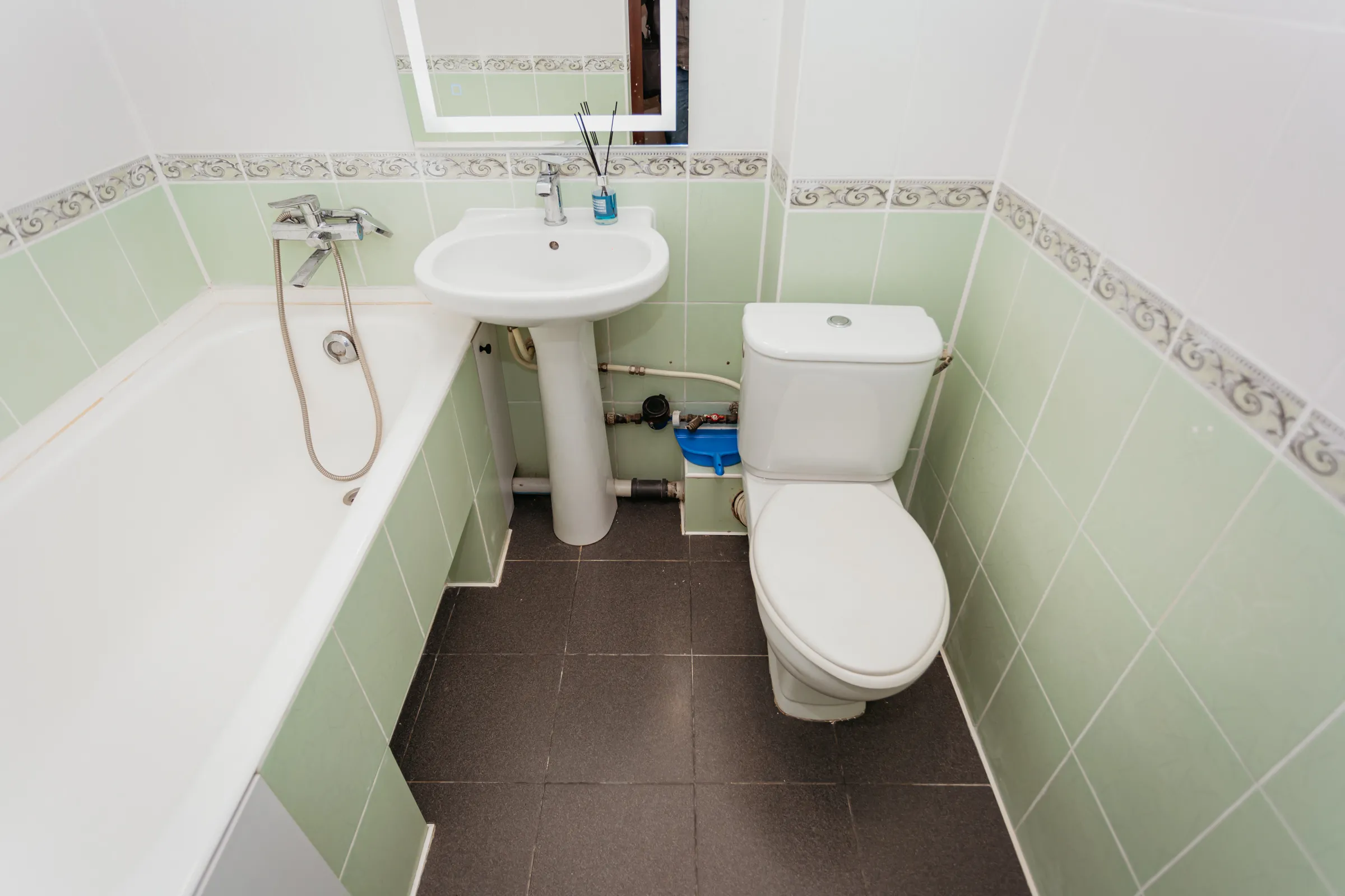 Кишинев Ботаника бул. Дечебал 6