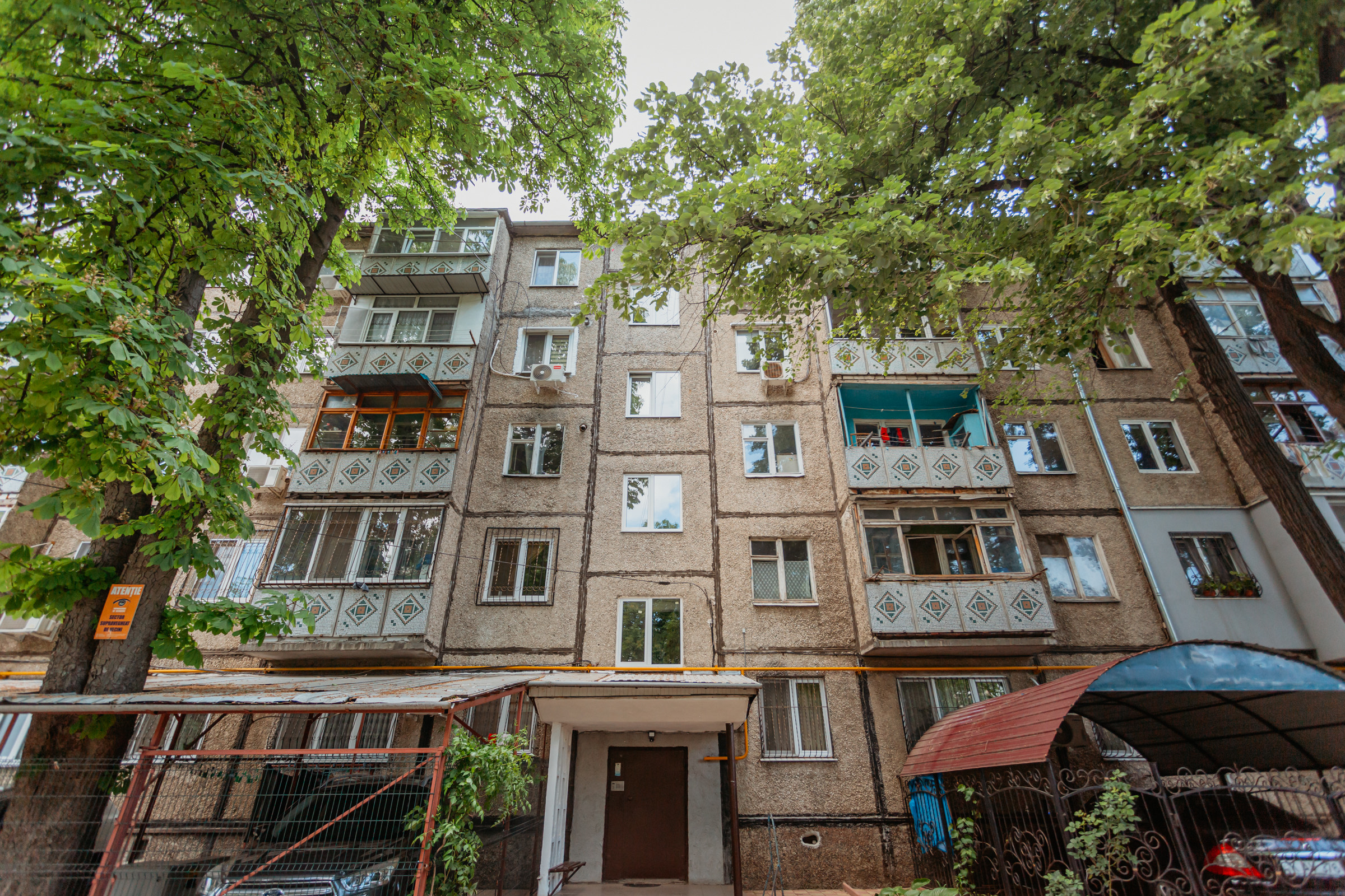 Chișinău Botanica str. Pandurilor 12