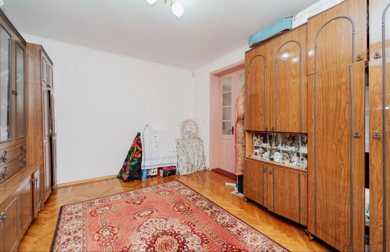 Кишинев Кодру ул. Кымпулуй 12