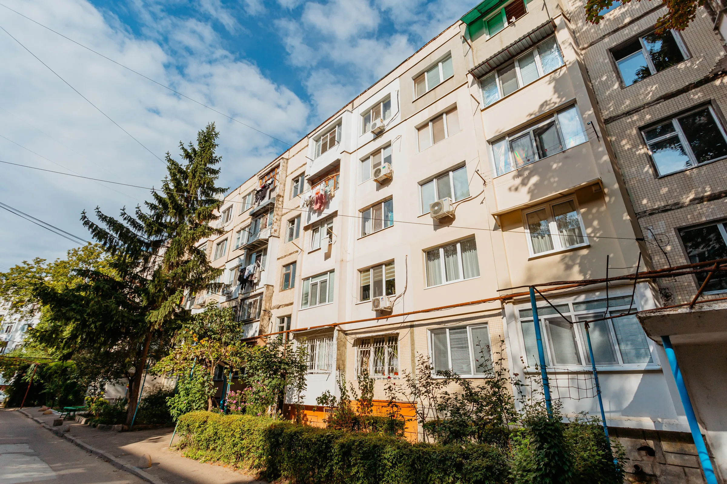 Кишинев Ботаника ул. Гренобля 15