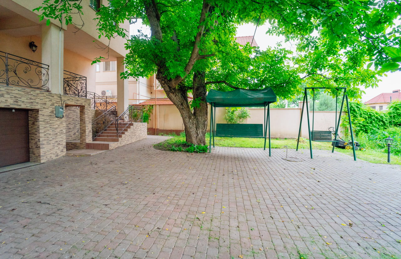Chișinău Botanica str. Plaiului 27