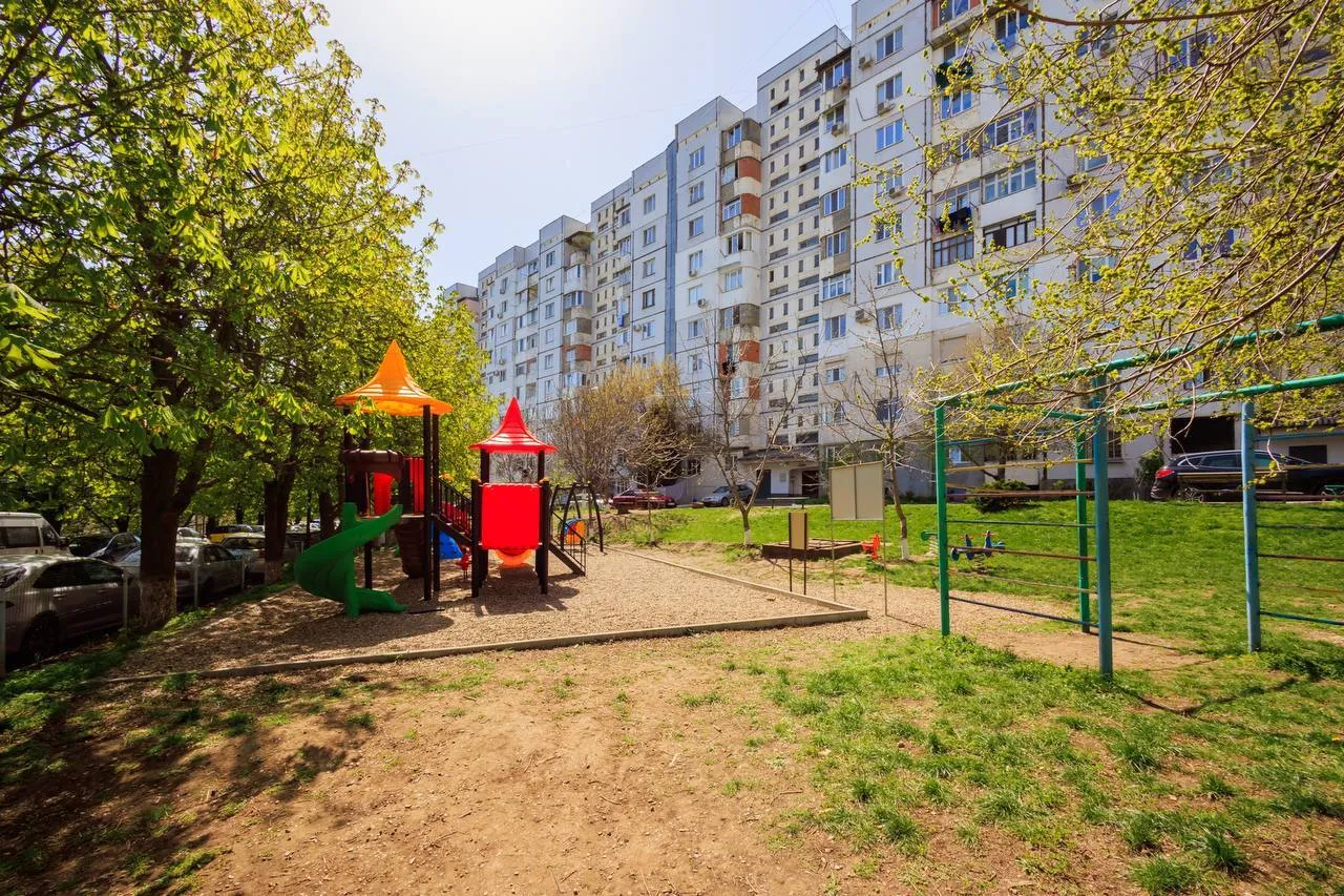 Chișinău Ciocana bd. Mircea cel Bătrân 10