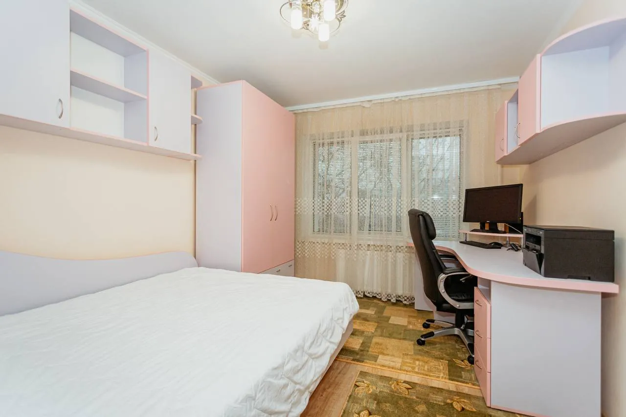 Chișinău Botanica bd. Traian 5