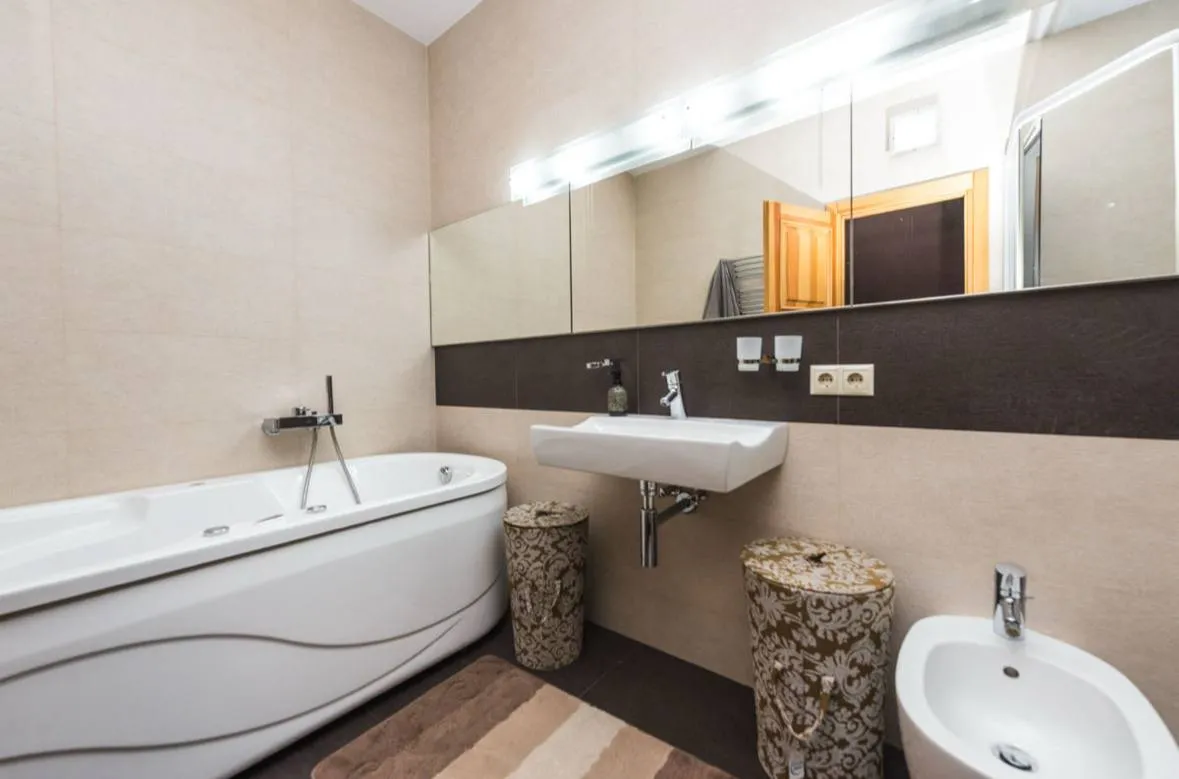 Chișinău Centru str. Mihail Kogălniceanu 6