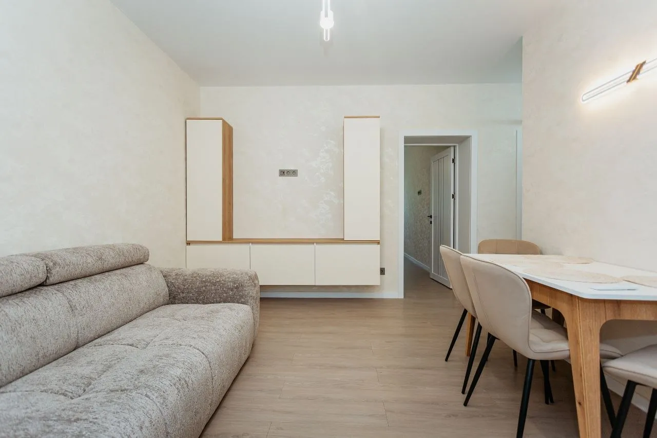 Chișinău Buiucani str. Eugen Coca 4