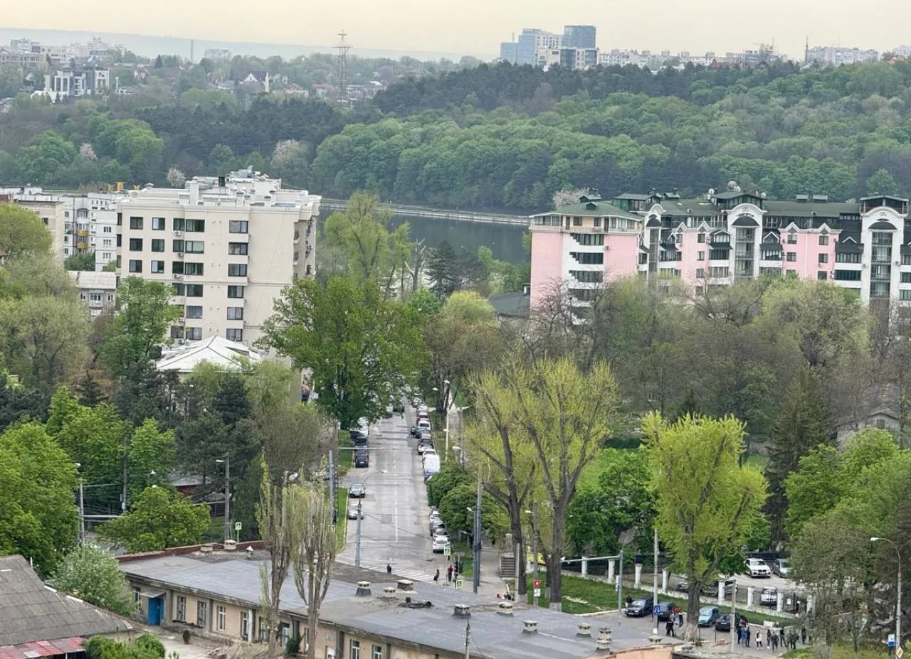 Chișinău Buiucani str. Vasile Lupu 6