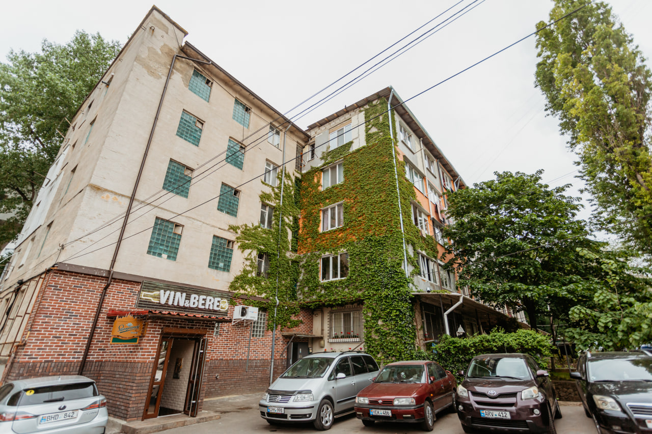 Chișinău Botanica str. Belgrad  7