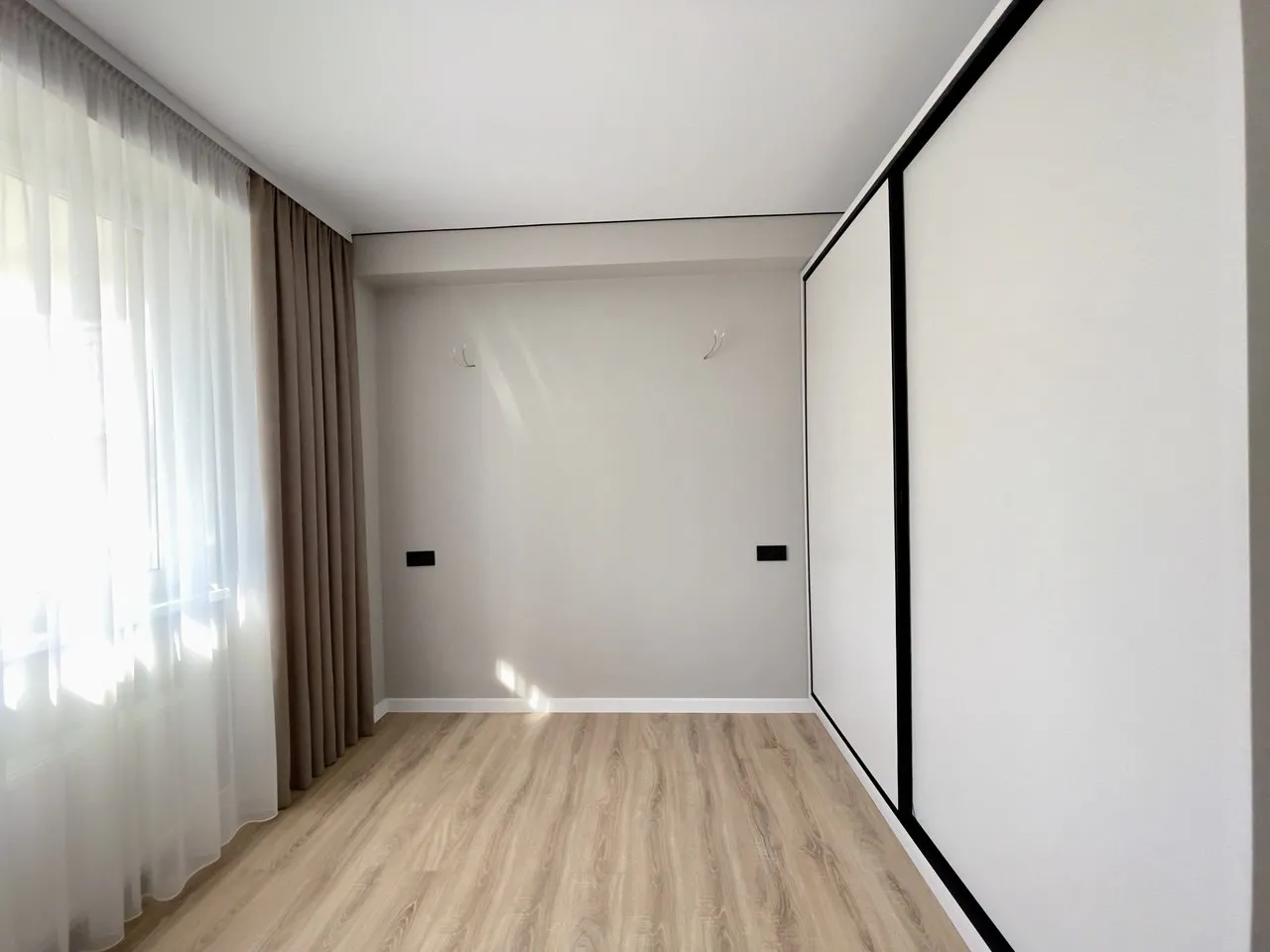 Ialoveni, Centru str. Moldova  3