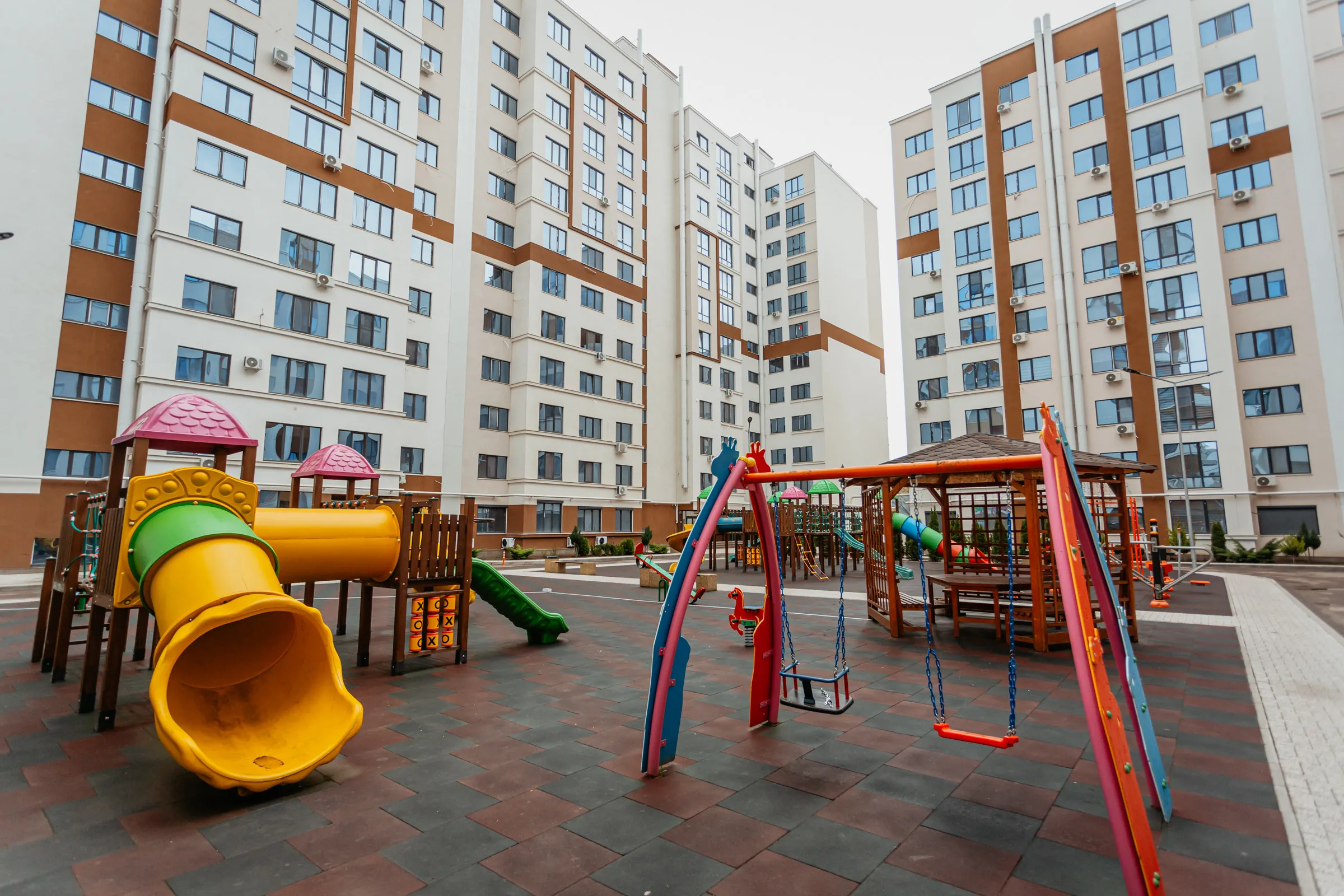 Кишинев ул. Мирча чел Батрын 16