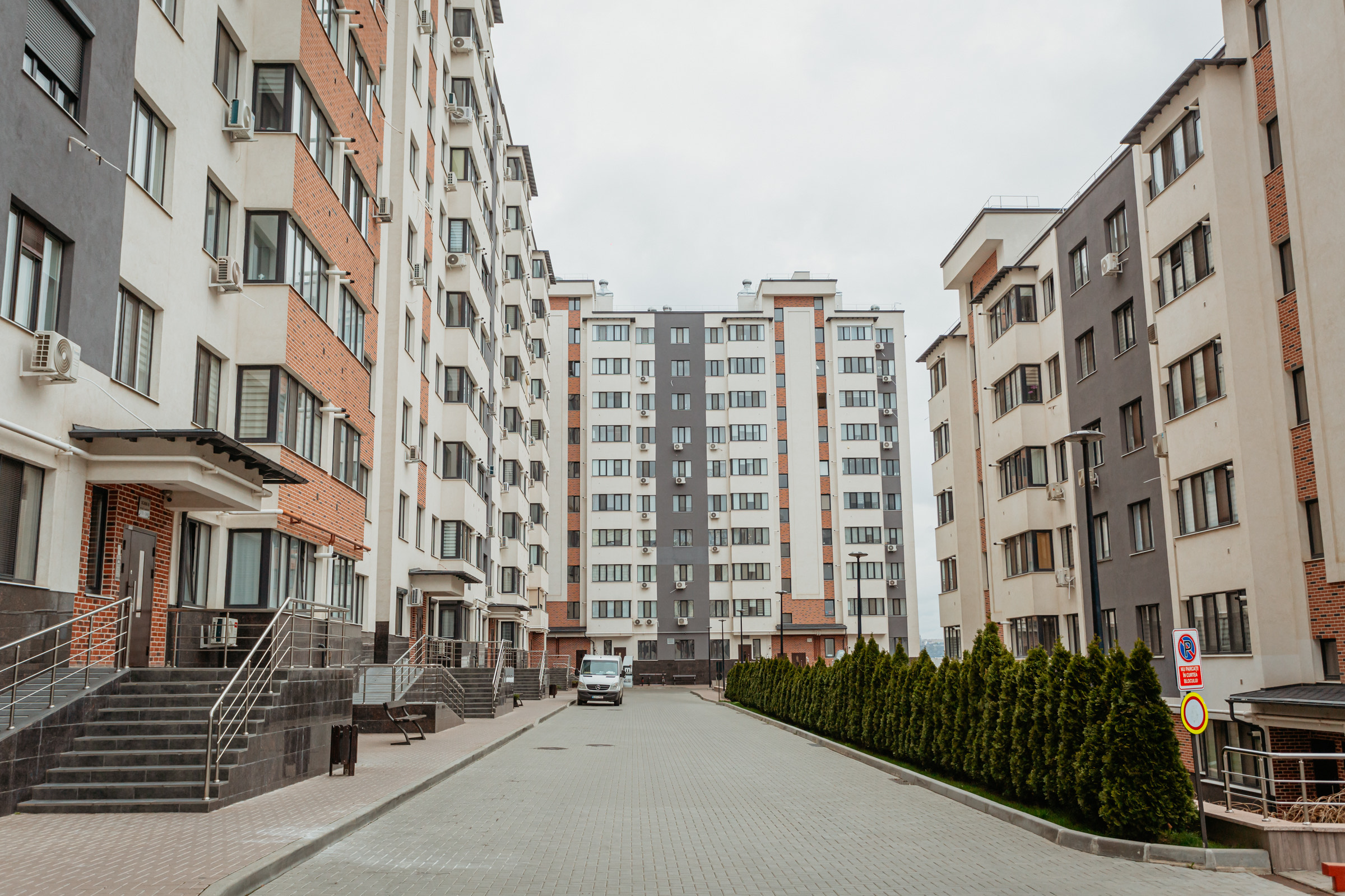 Chișinău Buiucani str. Ion Buzdugan 12