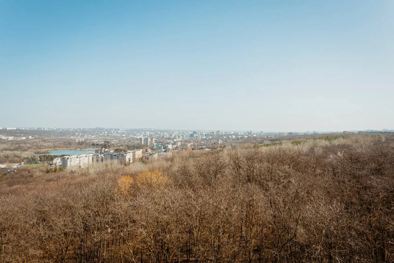 Chișinău Buiucani str. Liviu Deleanu 18