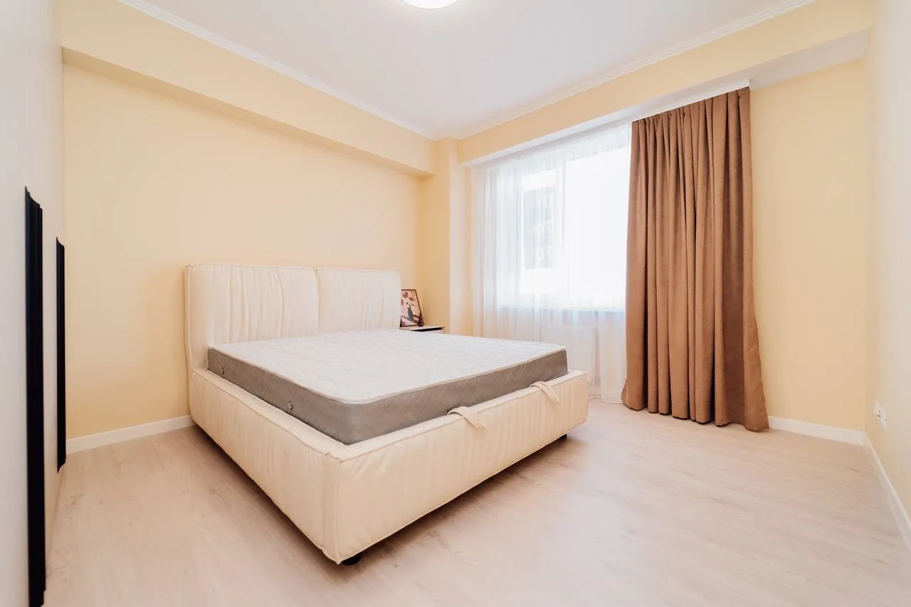 Chișinău Centru str. Lev Tolstoi  4