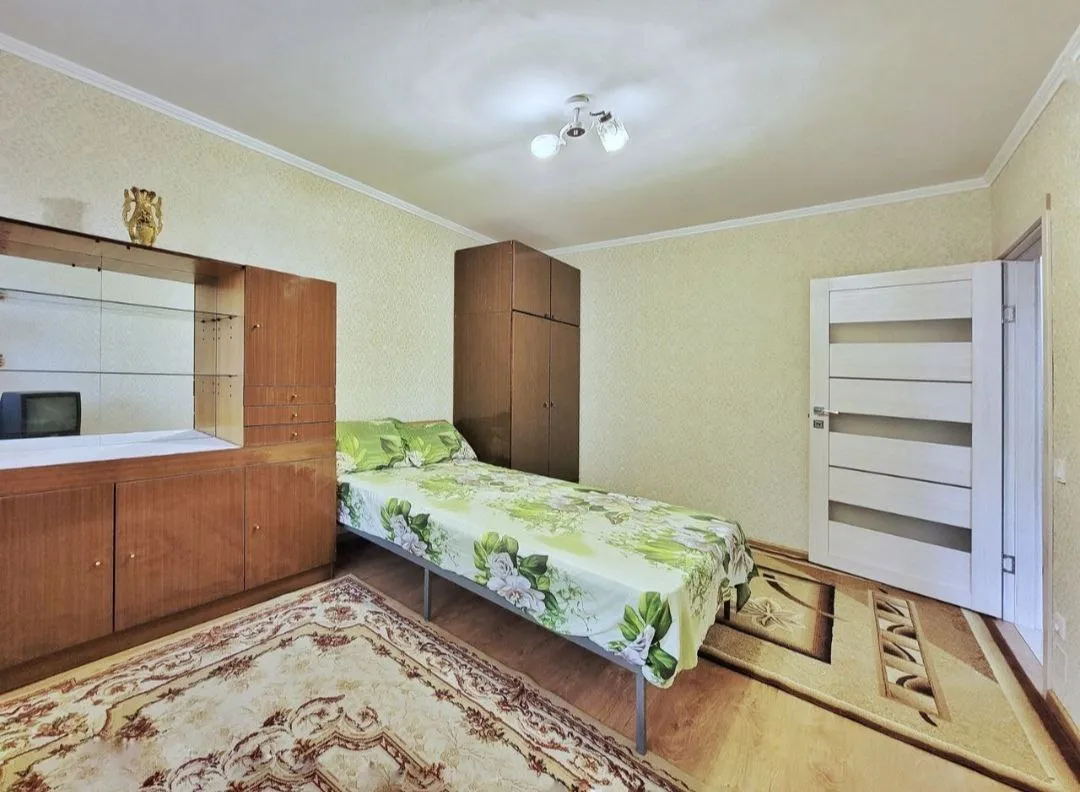 Кишинев Ботаника, ул. Гренобля 2