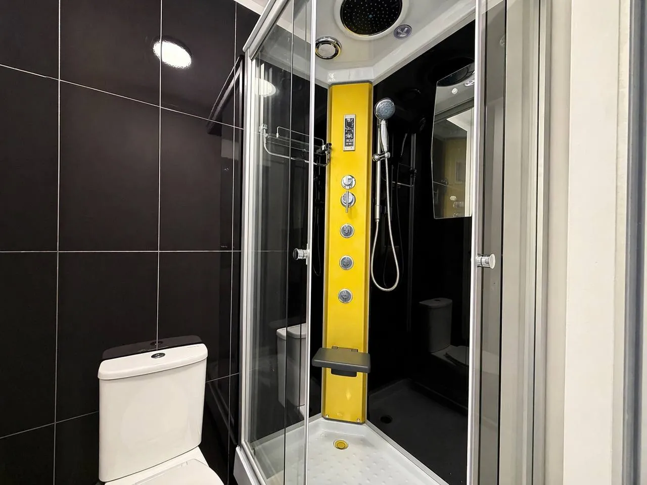 Chișinău Botanica str. Cetatea Albă 4